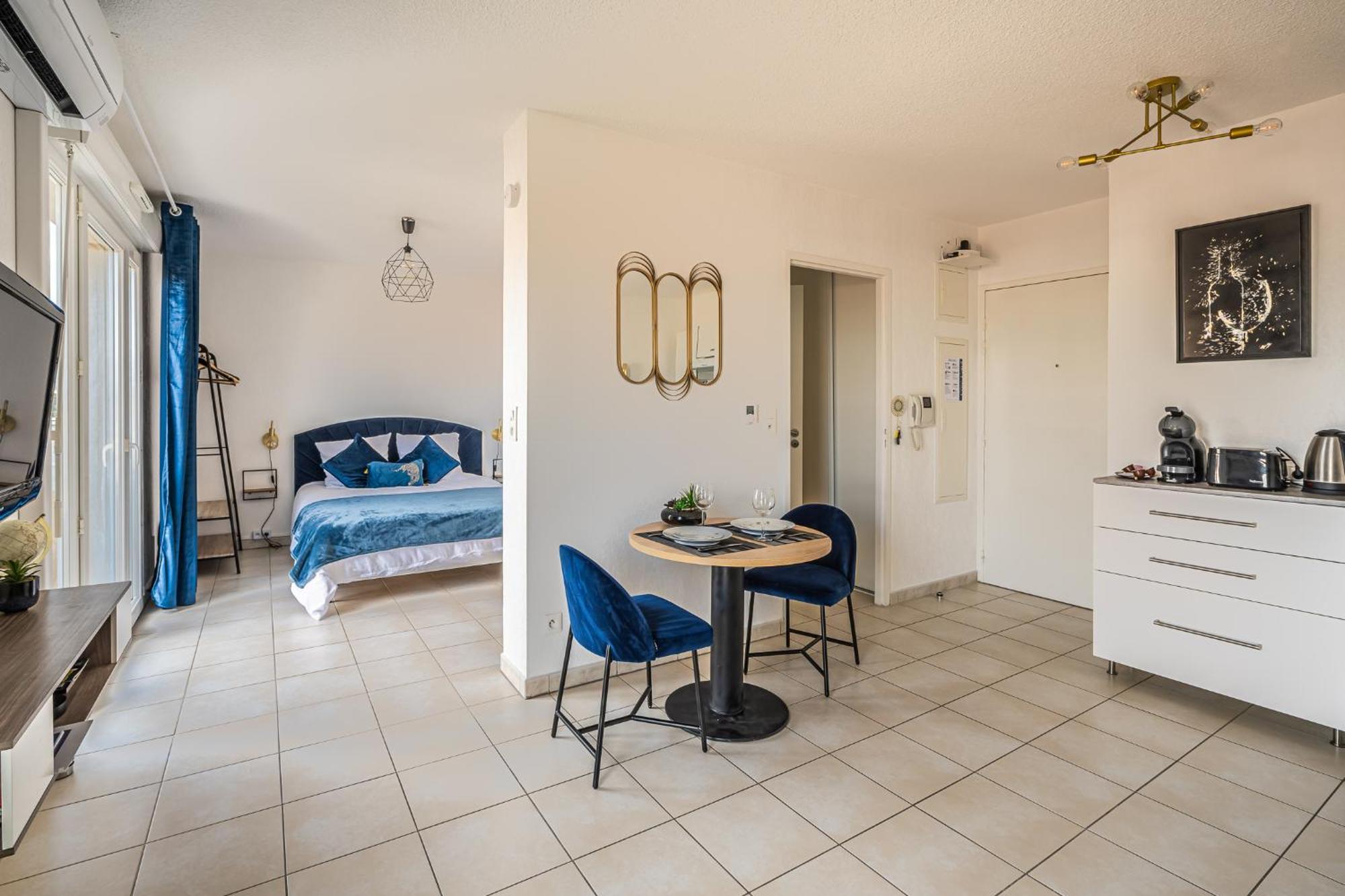 Appartement "Cote Canal", Terrasse , Climatisation , Parking Prive Narbonne Extérieur photo