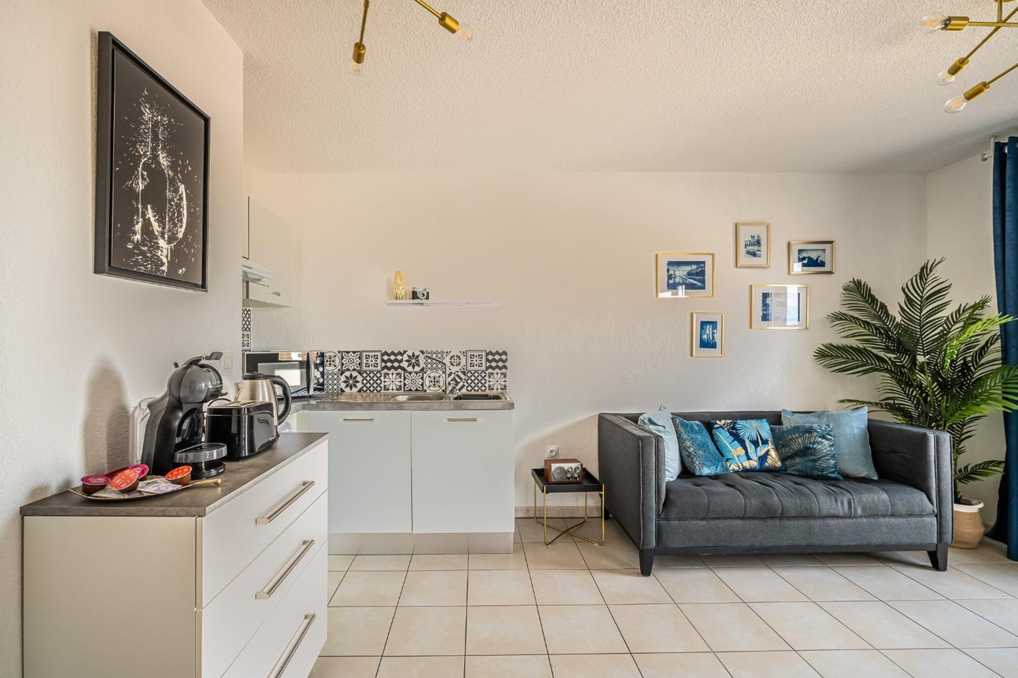 Appartement "Cote Canal", Terrasse , Climatisation , Parking Prive Narbonne Extérieur photo